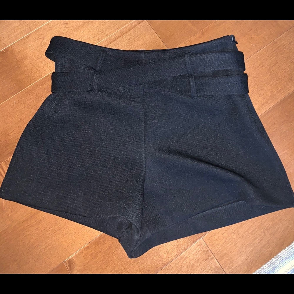 Night waisted black shorts